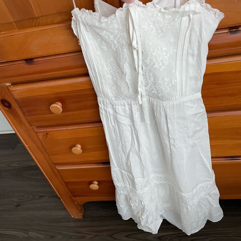 Woman’s white dress